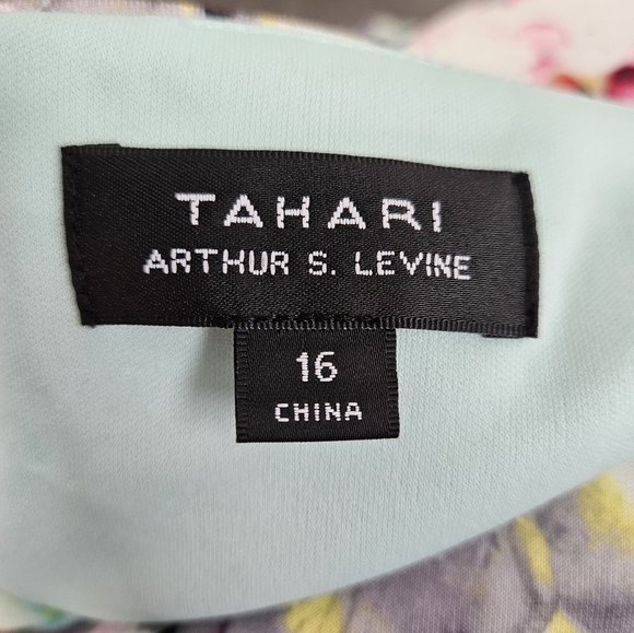 TAHARI Arthur S Levine Floral Multi-Colored Dress BRAND NEW - Picture 9 of 10